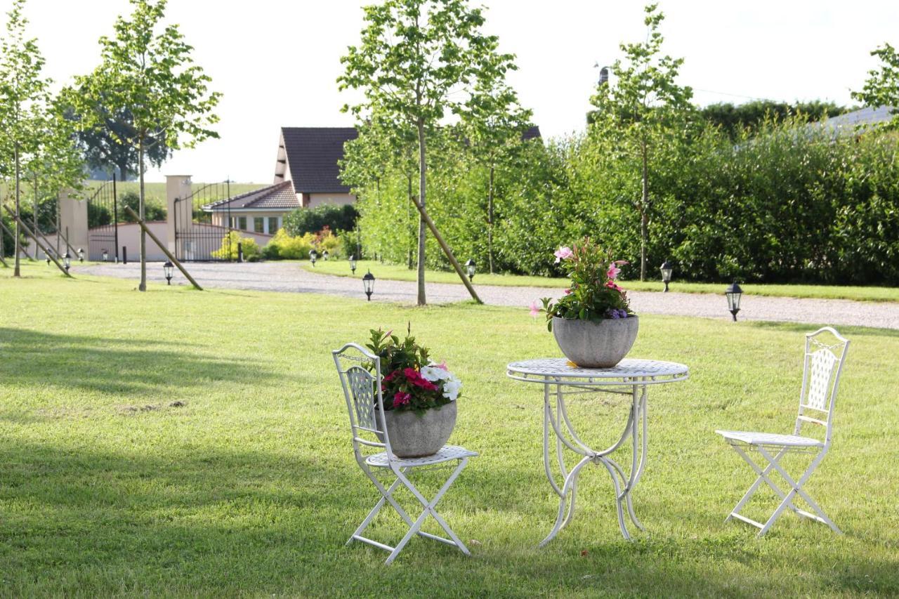 ホテル Le Manoir Des Aromes Brugny-Vaudancourt エクステリア 写真